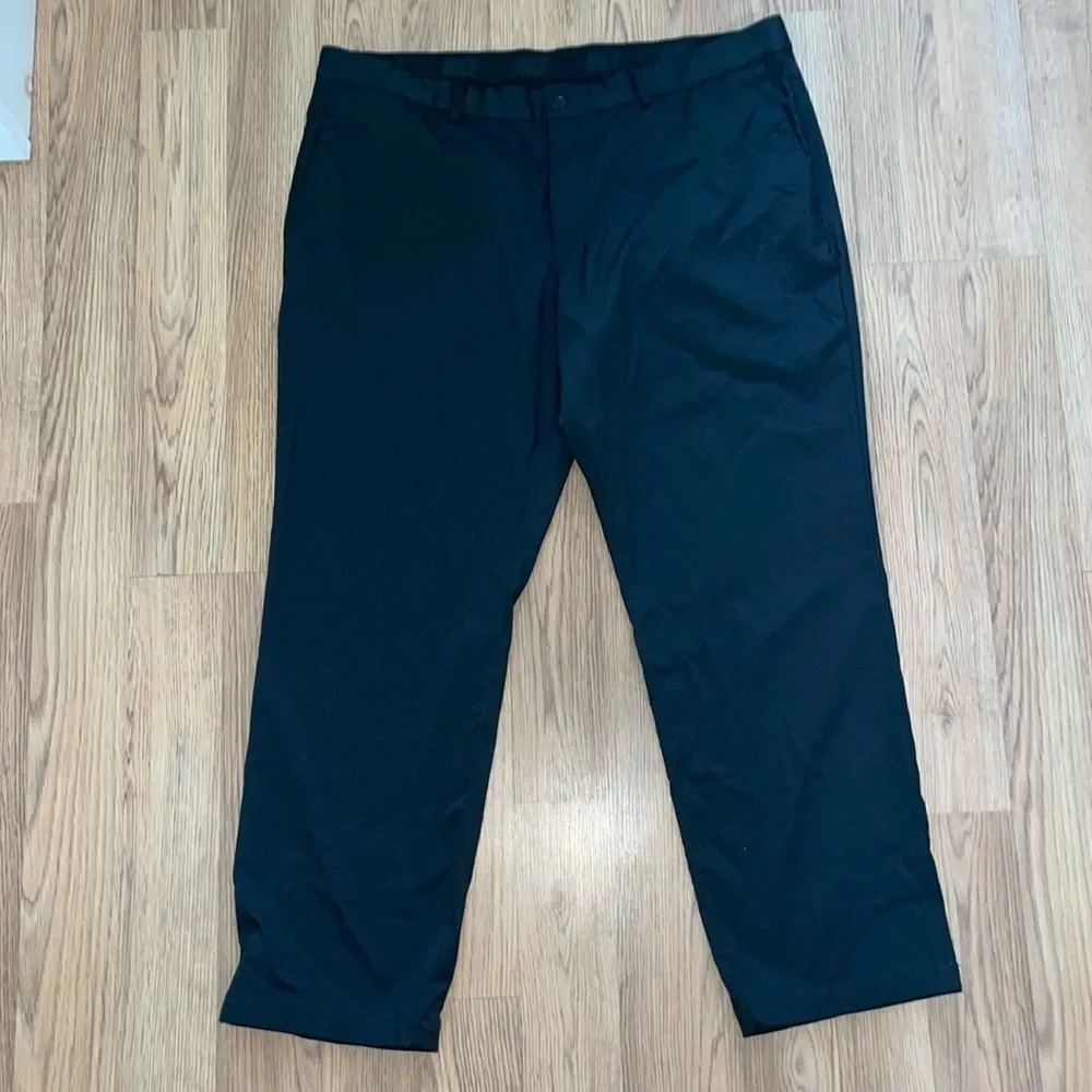 Nike Dri-Fit standard fit golf pants. 40X30